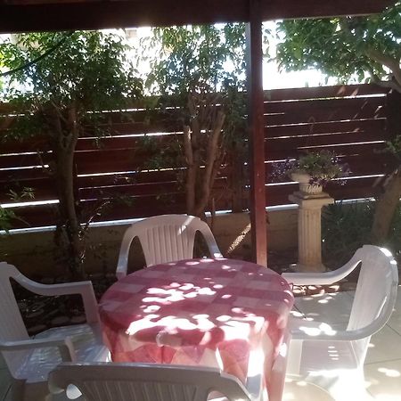 Green Patio Larnaca Exterior photo